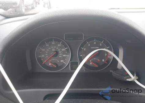 2011 Volvo S40 T5/T5 R-Design z USA, uszkodzony, nr VIN YV1672MS0B2543184